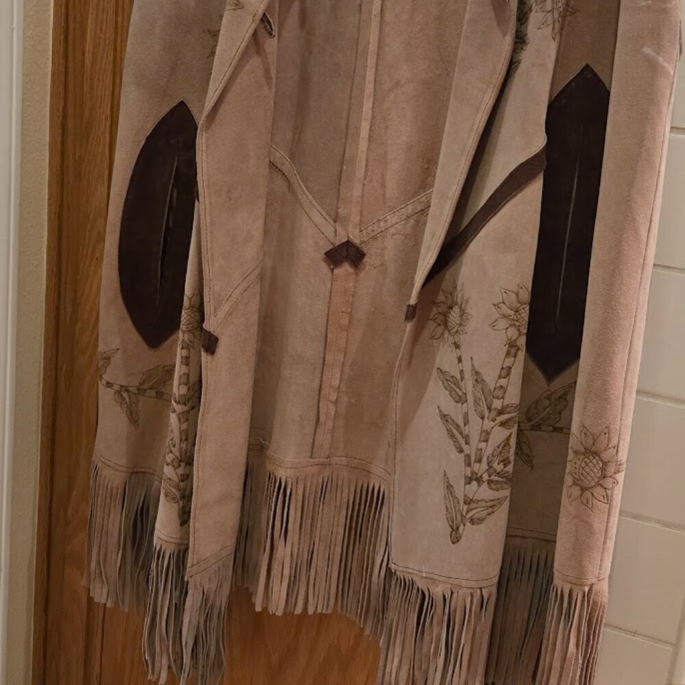 FINAL BIG SALE~VINTAGE SUEDE MEDIUM PONCHO W FRINGE/BROWN AND BEIGE~TAN